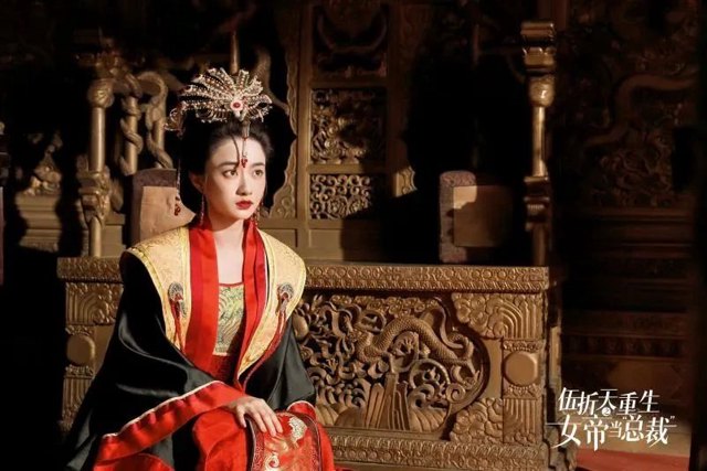 2024年，品牌翻红的“灵丹妙药”封面